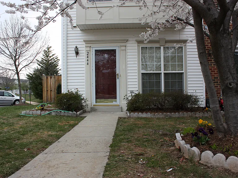 Corn Crib Ct — Photo 2
