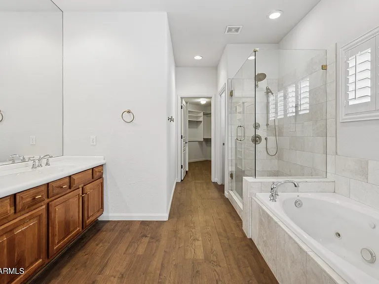 20802 Grayhawk Dr #1002 — Photo 24