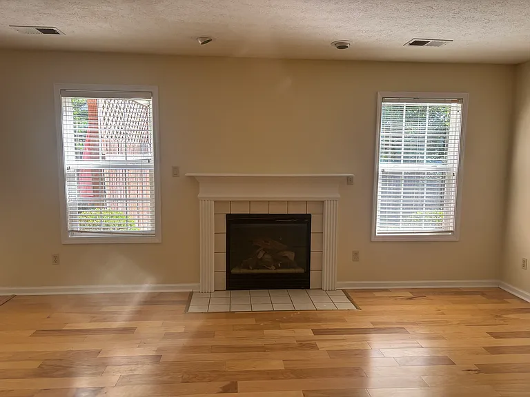 1116 Benjamin Ln — Photo 8