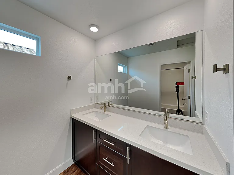 3332 Blodwen St — Photo 16