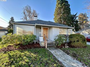 1532 E 10th St, The Dalles, OR 97058