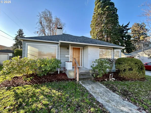 1532 E 10th St, The Dalles, OR 97058