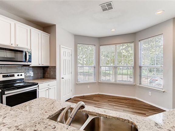 4th image of 10024 Hanover Dr
