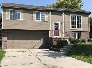 6621 N 115th St, Omaha, NE 68164
