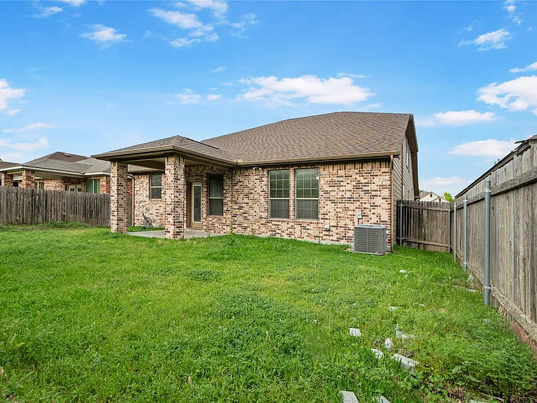 14308 Lake Victor Dr — Photo 31