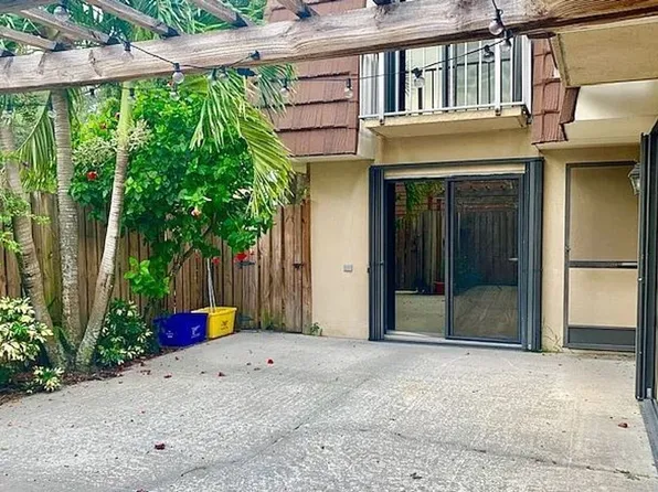 1201 12th Ln, Palm Beach Gardens, FL 33418