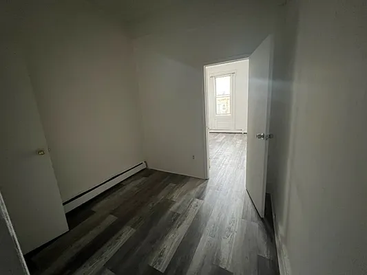 Rented by Evergreen Realty & Investments | media 18