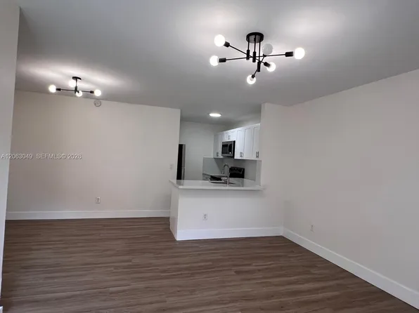 2685 W 66th St APT 12-20, Hialeah, FL 33016