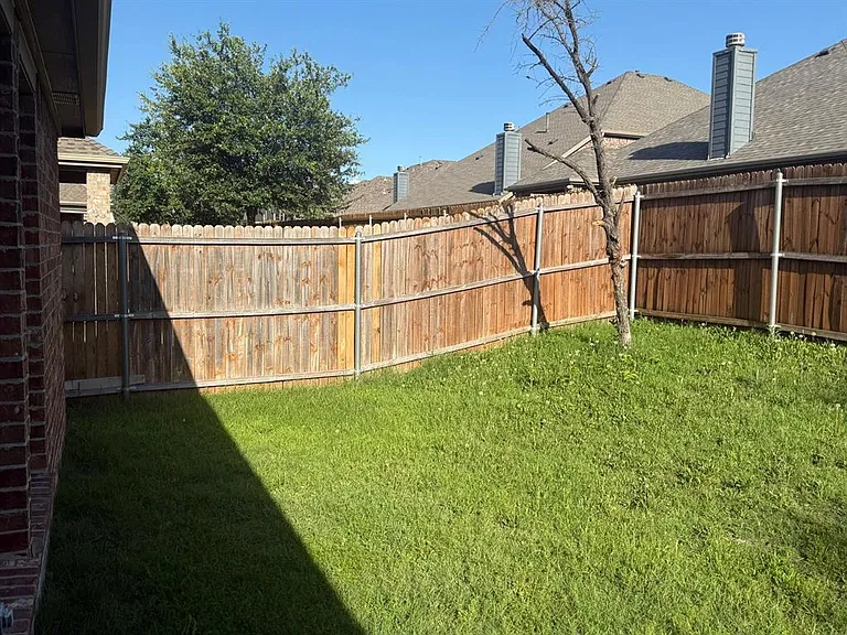 15917 Langsdale St — Photo 21