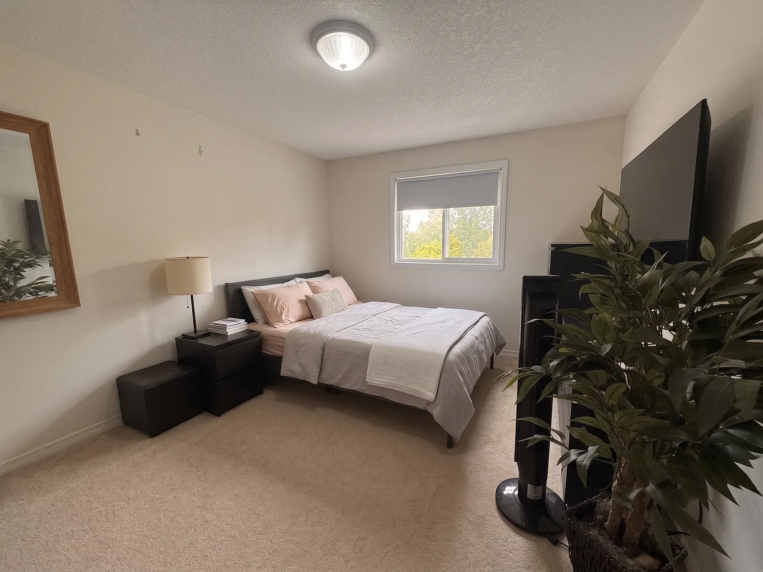 648 Winterberry Avenue Waterloo — Photo 3