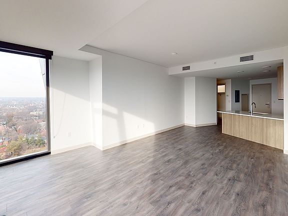 Dining/Living room