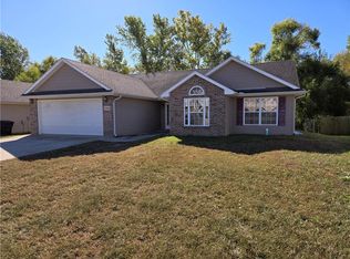1508 Stoneybrooke Dr, Warrensburg, MO 64093