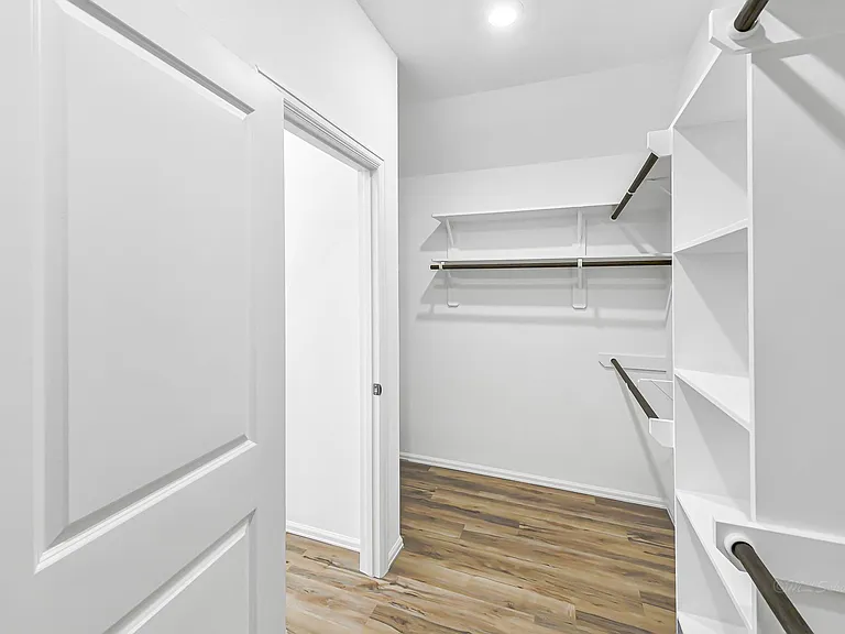 3718 Shadow Crest Ln — Photo 18