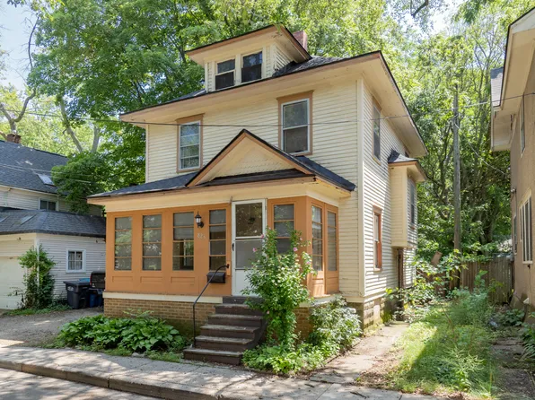 823 Lucas Ct, Kalamazoo, MI 49007