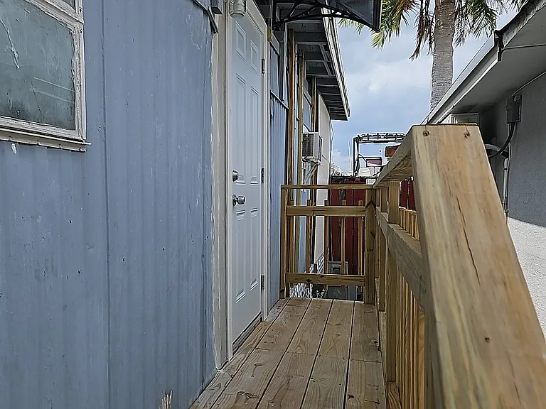 12401 W Okeechobee Rd #4 — Photo 1