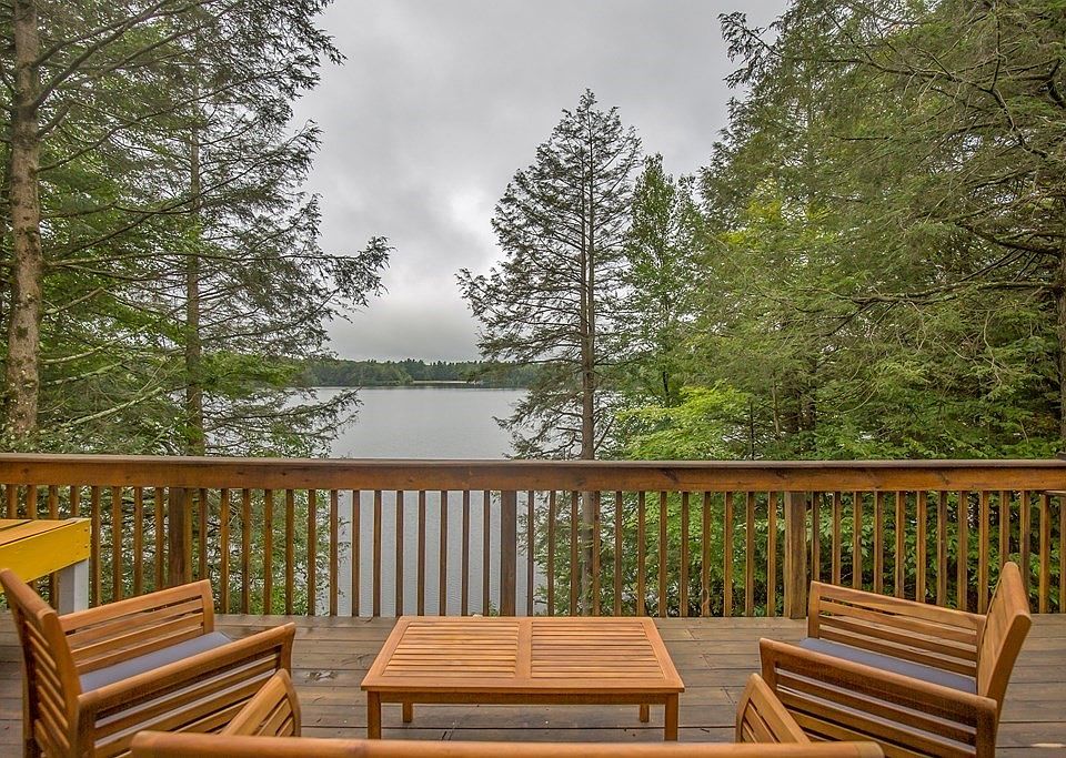 207 Lakeside Dr, Tolland, MA 01034 MLS 73162088 Zillow