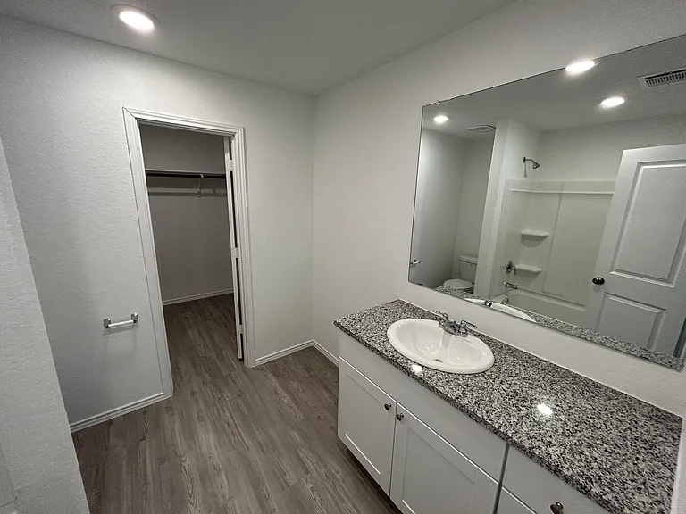 9946 Dicket Mead Rd — Photo 11