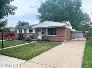 28684 Patricia Ave, Warren, MI 48092