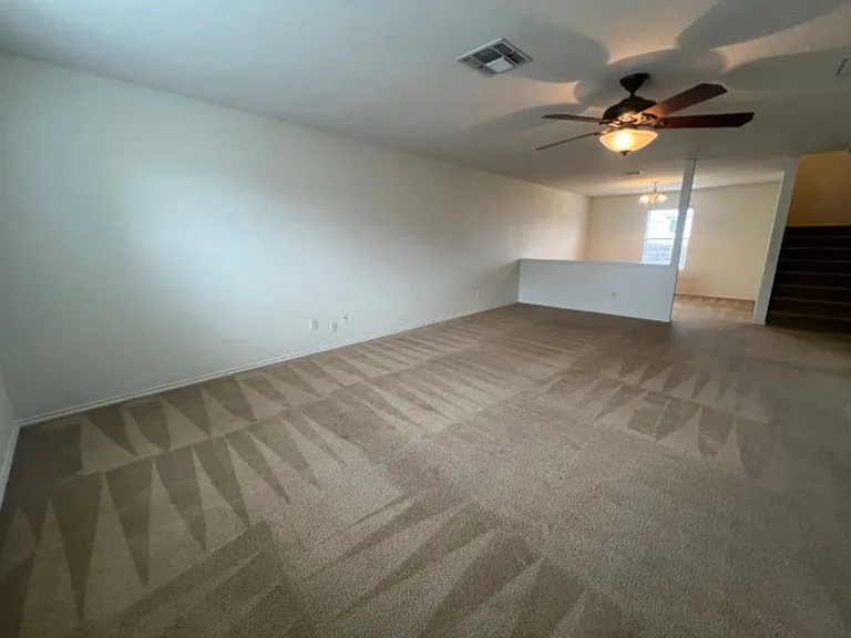 224 Willow Crst — Photo 2