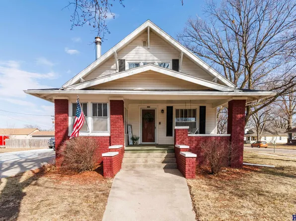 320 S B St, Milford, NE 68405