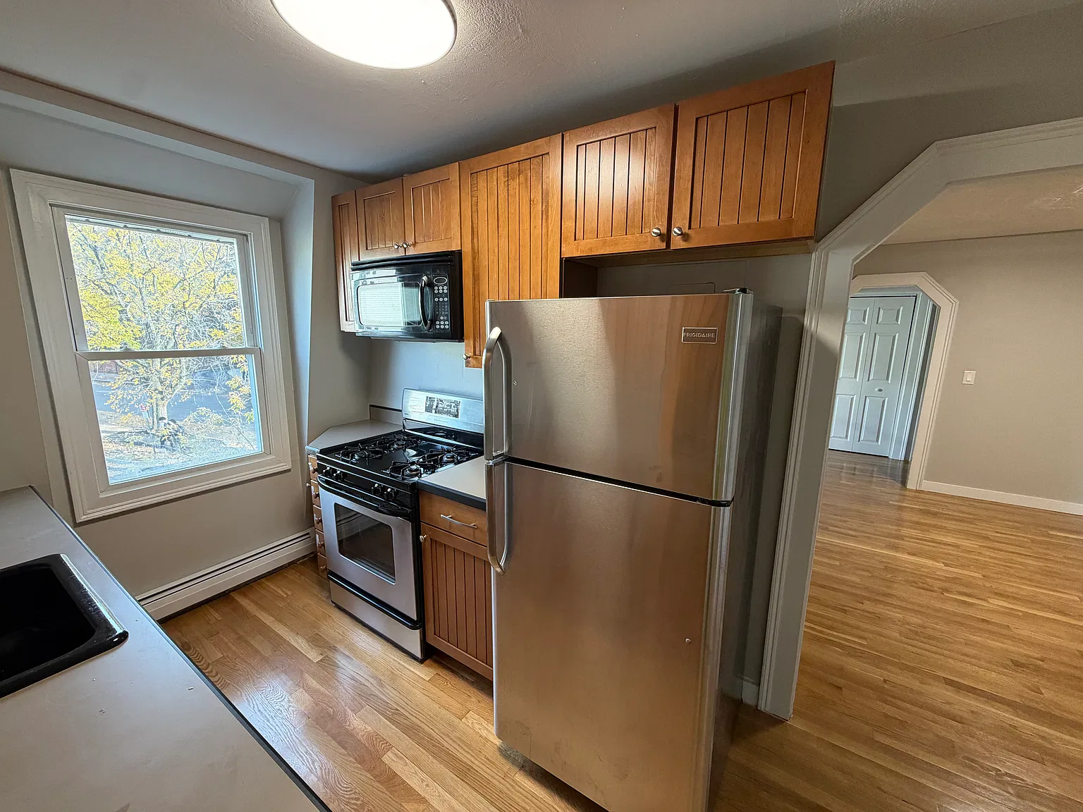 2 bed, 945 sqft, $2,000 — Photo 4