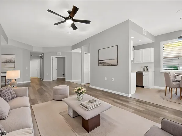 3111 Meandering Way APT 101, Fort Myers, FL 33905