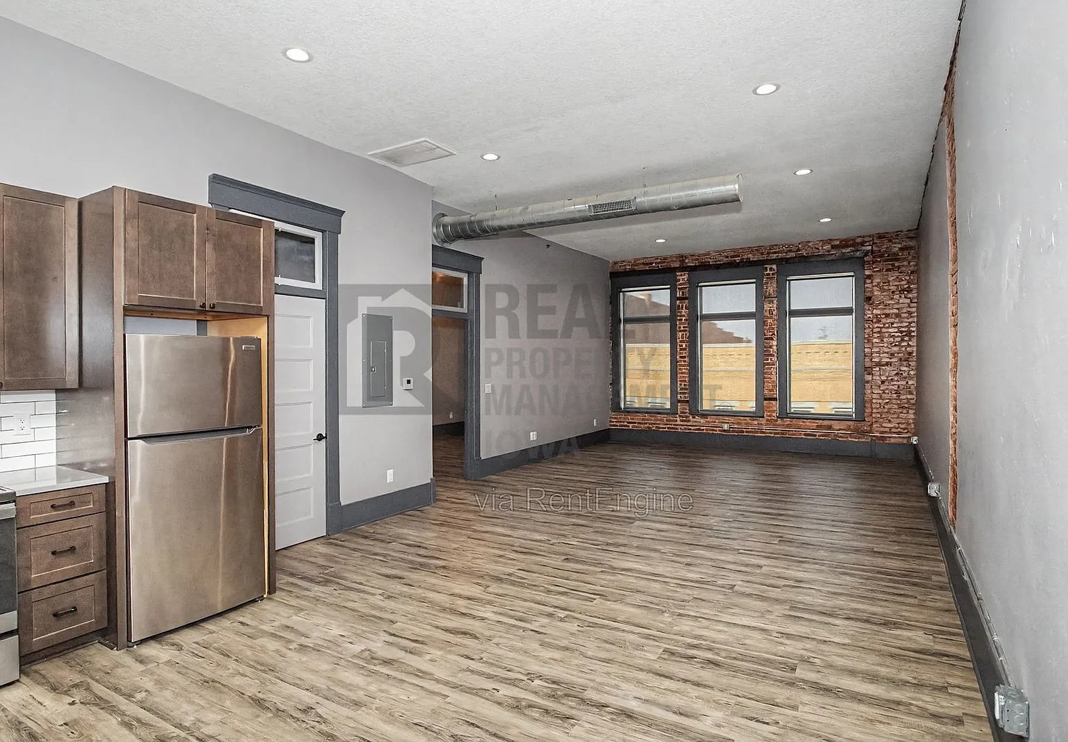 1 bed, 1.0 bath, 900 sqft, $895 — Photo 3