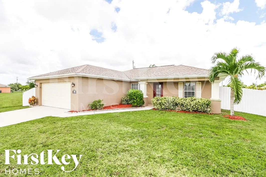 3 bed, 2.0 bath, 1418 sqft, $1,670 — Photo 2