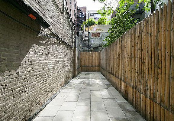 3rd image of 316 W 14th St APT 10