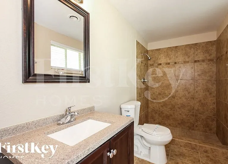 3826 W Griswold Rd — Photo 13