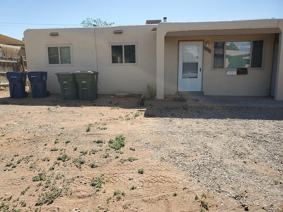 1st image of 1018 Avenida De Las Campanas