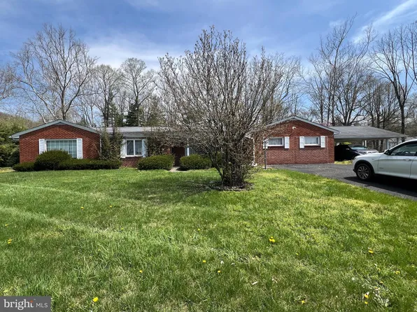 201 Hill Creek Rd, Richlands, VA 24641