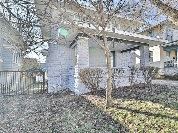 1325 E 28th St, Kansas City, MO 64109