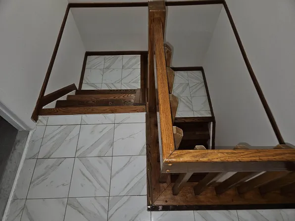 806 Spinnaker Court image 10 of 26