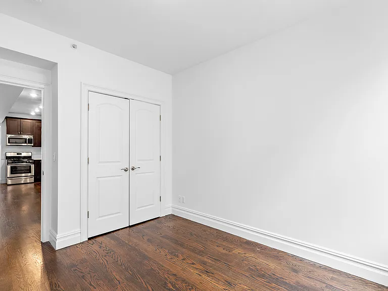 305 1st St #3L — Photo 20
