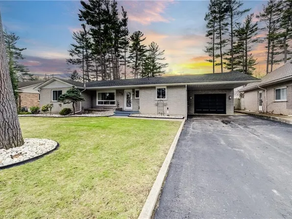 676 Peel St, Norfolk County, ON N4B 2H1