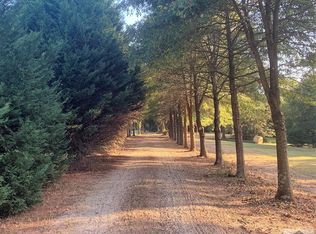 760 Arnoldsville Rd, Winterville, GA 30683
