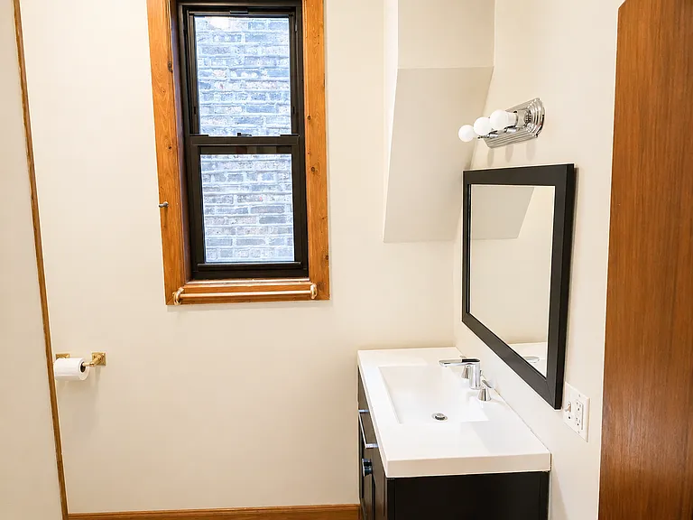 2825 N Milwaukee Ave #1 — Photo 10