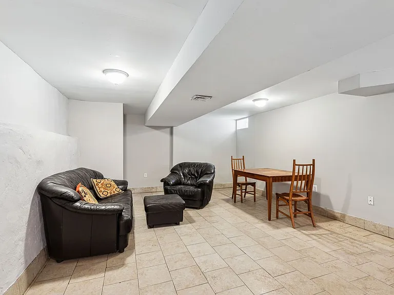 3412 Spring Partners LP — Photo 220