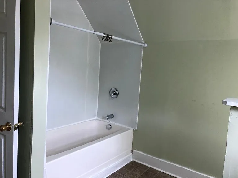 356 Valley St #1 — Photo 8