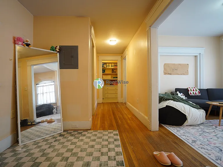14 Foster St #1 — Photo 10