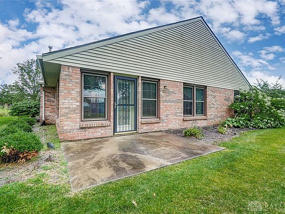 4th image of 1831 Brandonhall Dr