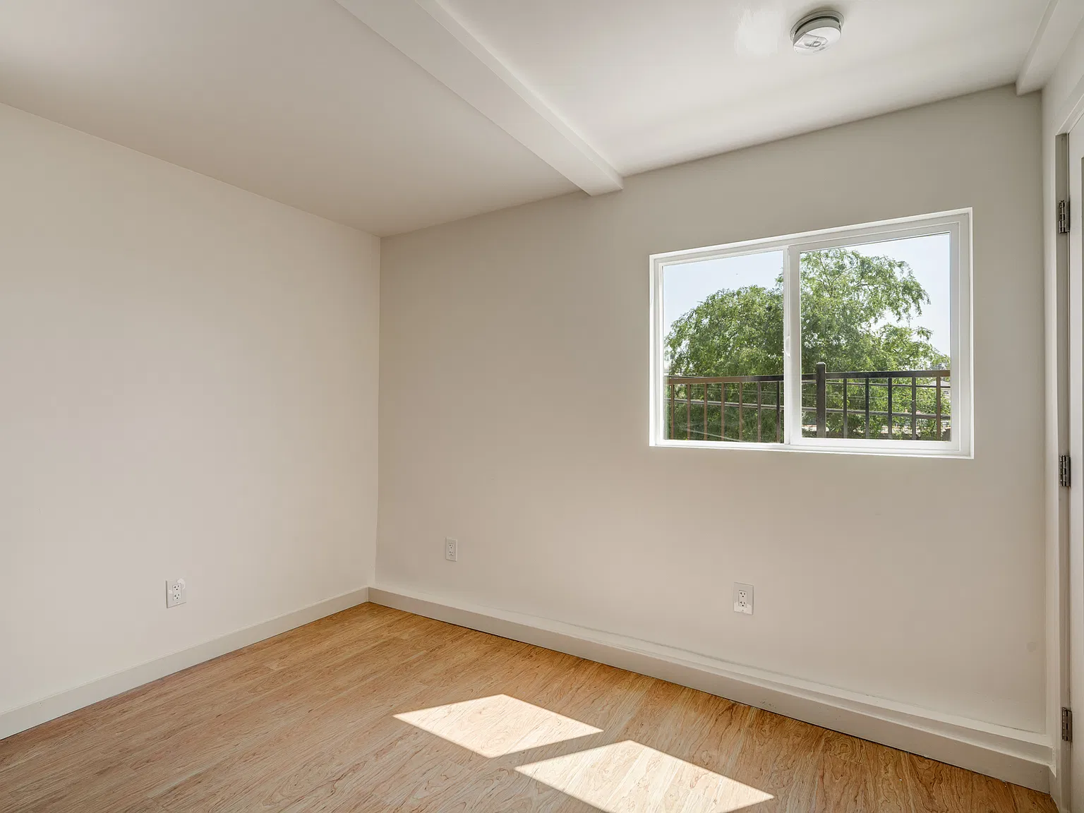 1 bed, $2,550 — Photo 3