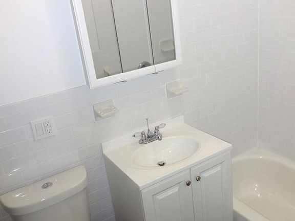 5th image of 4254 Judge St APT 1D