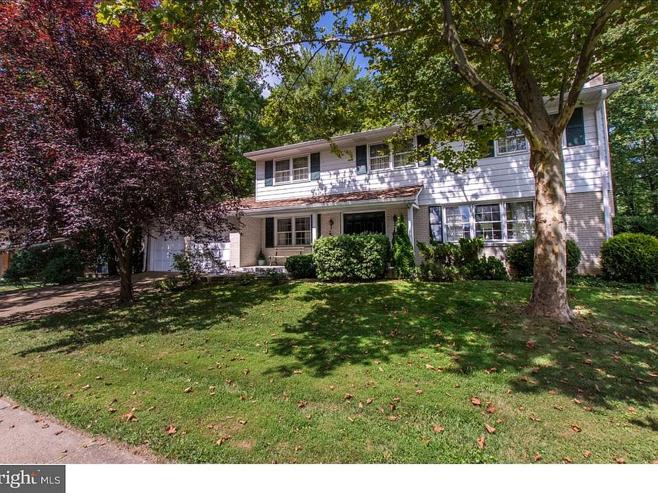 1st image of 3305 S Rockfield Dr