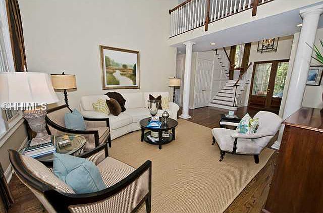 1st image of 12 Governors Ln