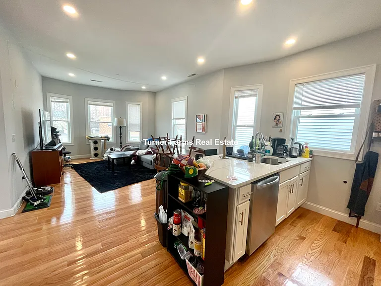126 Cross St #5F — Photo 9