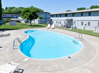 1100 S Highway 395 APT E2, Hermiston, OR 97838