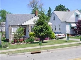 12407 McCracken Rd, Garfield Heights, OH