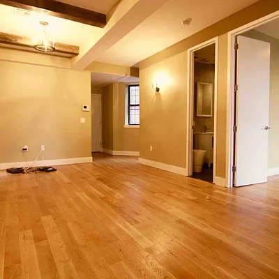 Rented by Nooklyn NYC LLC | media 39